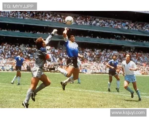 足球明星共同表达团结精神的精彩瞬间展现团队力量与友谊