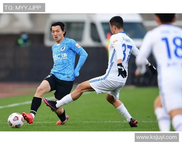 足球明星童磊的成长历程与辉煌成就全解析