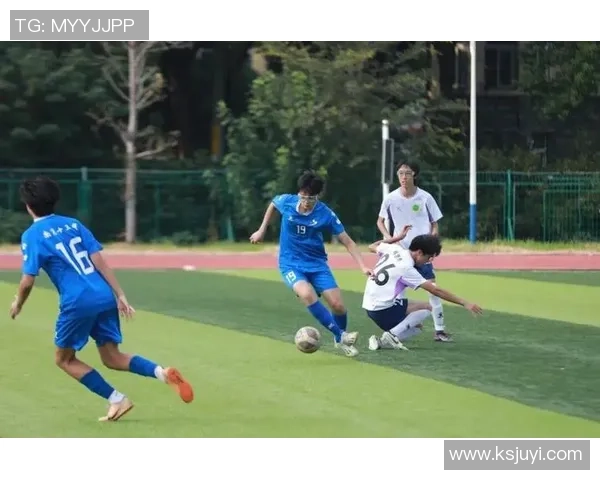 南京足球队荣登足球节奏排行榜第三名展现强劲实力与团队合作精神