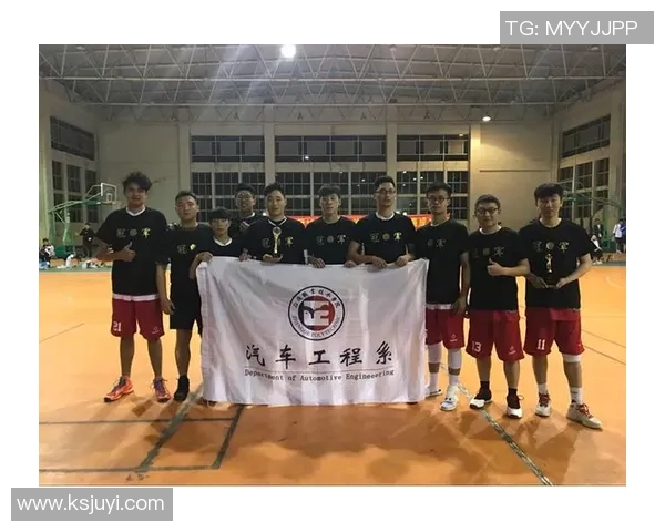 广州篮球队与武汉篮球队赛后技术分析与战术总结